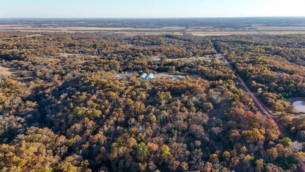 Photo 6 — 26559 White Oaks Lane, Tecumseh, OK 74873
