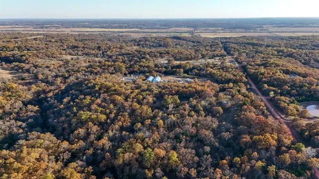 Photo 6 — 26559 White Oaks Lane, Tecumseh, OK 74873