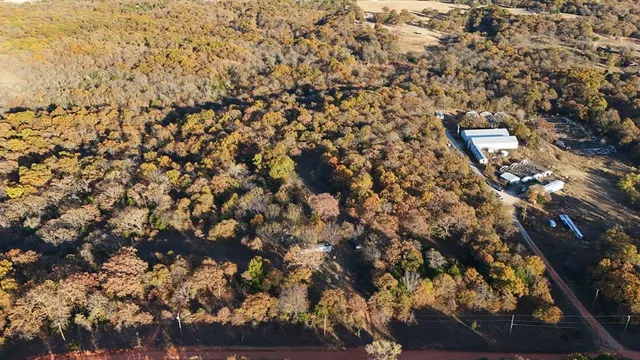 Photo 8 — 26559 White Oaks Lane, Tecumseh, OK 74873
