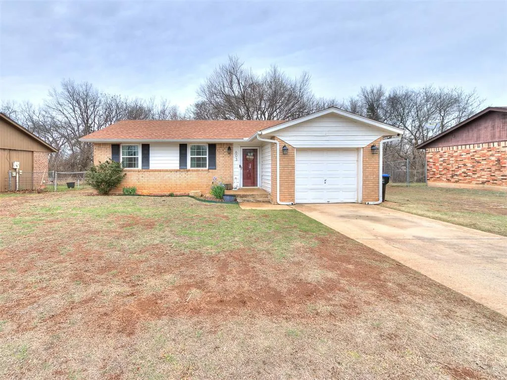 Photo 2 — 603 Holsey Drive, Noble, OK 73068