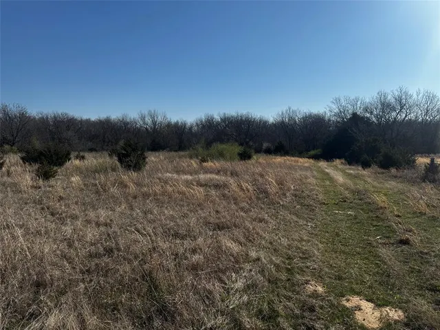 Photo 3 — 8975 N Harrison Street, Shawnee, OK 74804