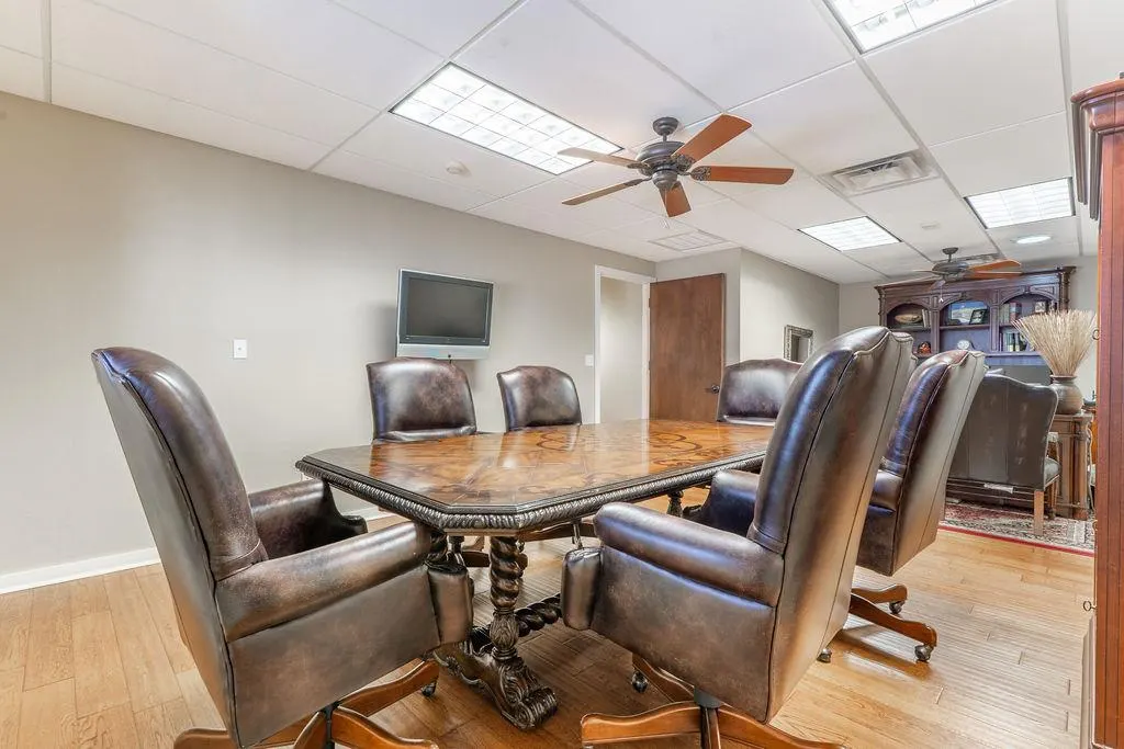 Photo 16 — 1230 Frisco Avenue, Clinton, OK 73601