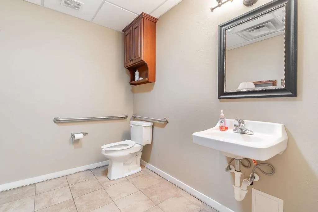 Photo 27 — 1230 Frisco Avenue, Clinton, OK 73601