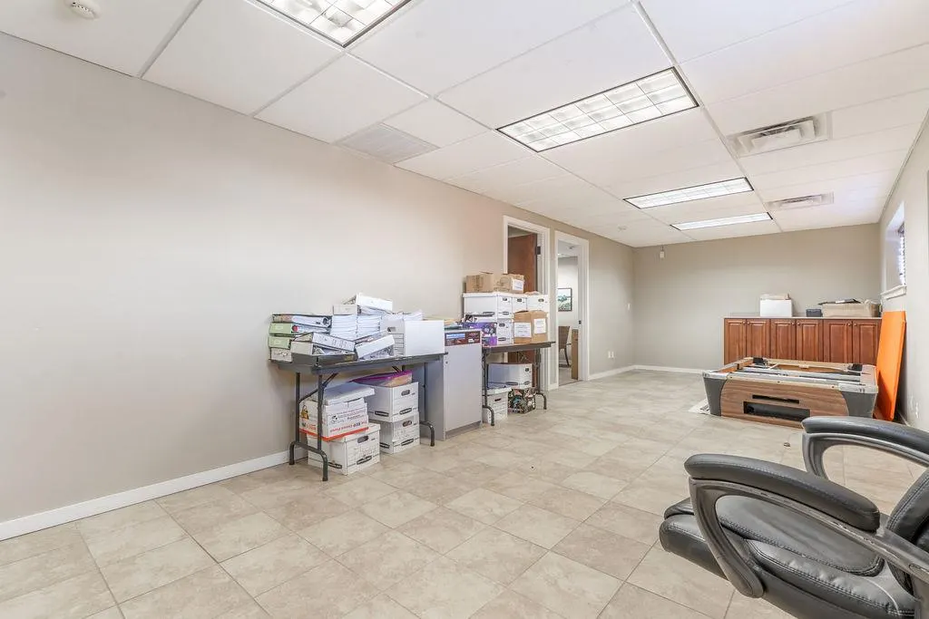 Photo 37 — 1230 Frisco Avenue, Clinton, OK 73601