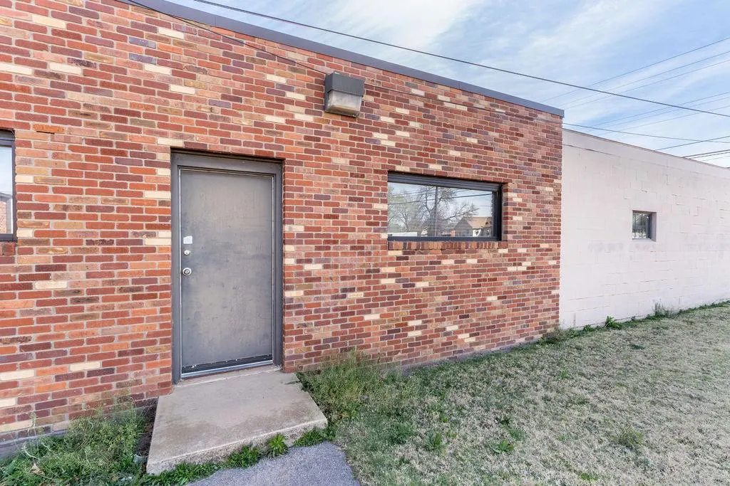 Photo 44 — 1230 Frisco Avenue, Clinton, OK 73601
