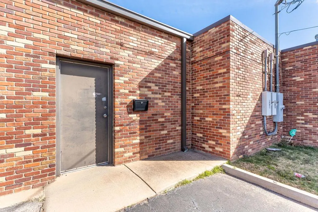 Photo 45 — 1230 Frisco Avenue, Clinton, OK 73601