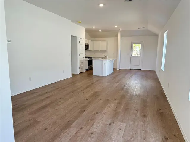 Photo 4 — 334904 Evans Lane, Wellston, OK 74881