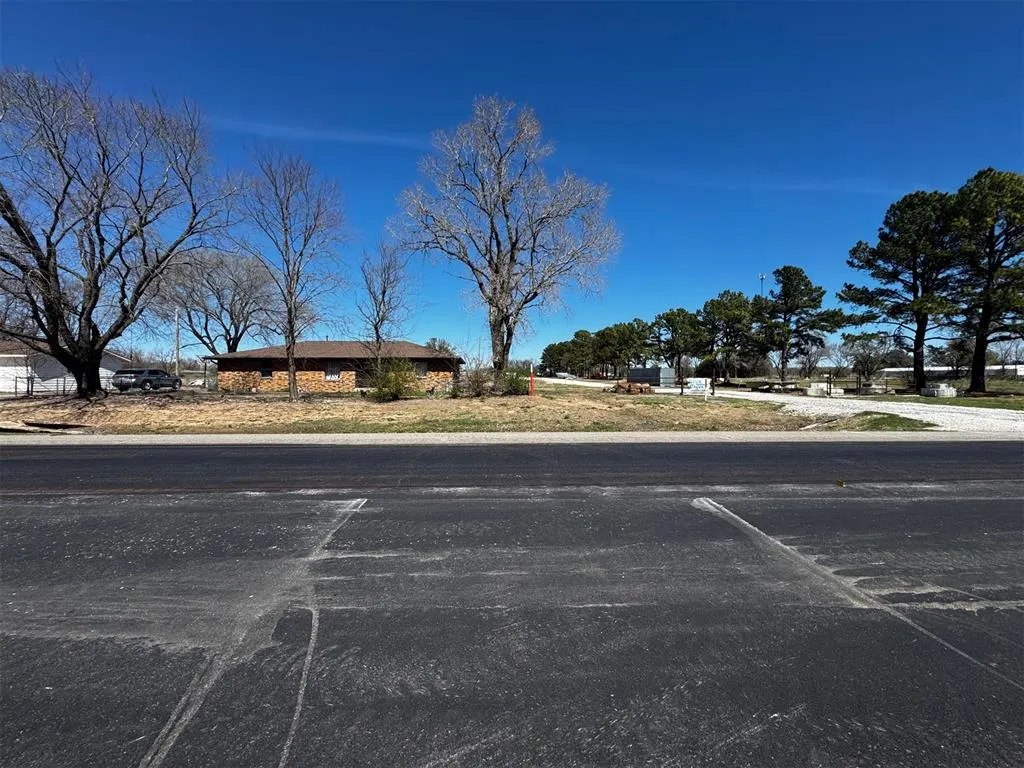 Front exterior — 45200 E Hwy 3 Highway, Shawnee, OK 74801