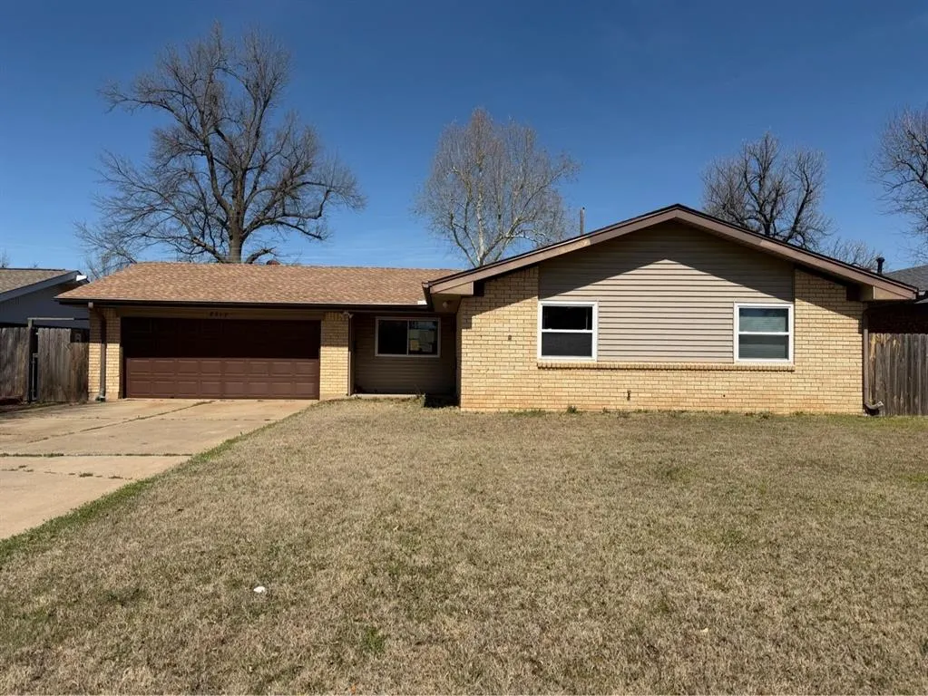 Photo 2 — 8317 NW 34th Terrace, Bethany, OK 73008