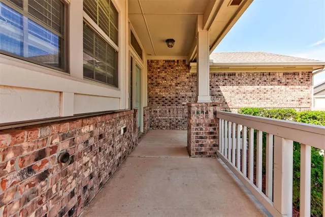 Photo 7 — 19112 Hecho Drive, Edmond, OK 73012
