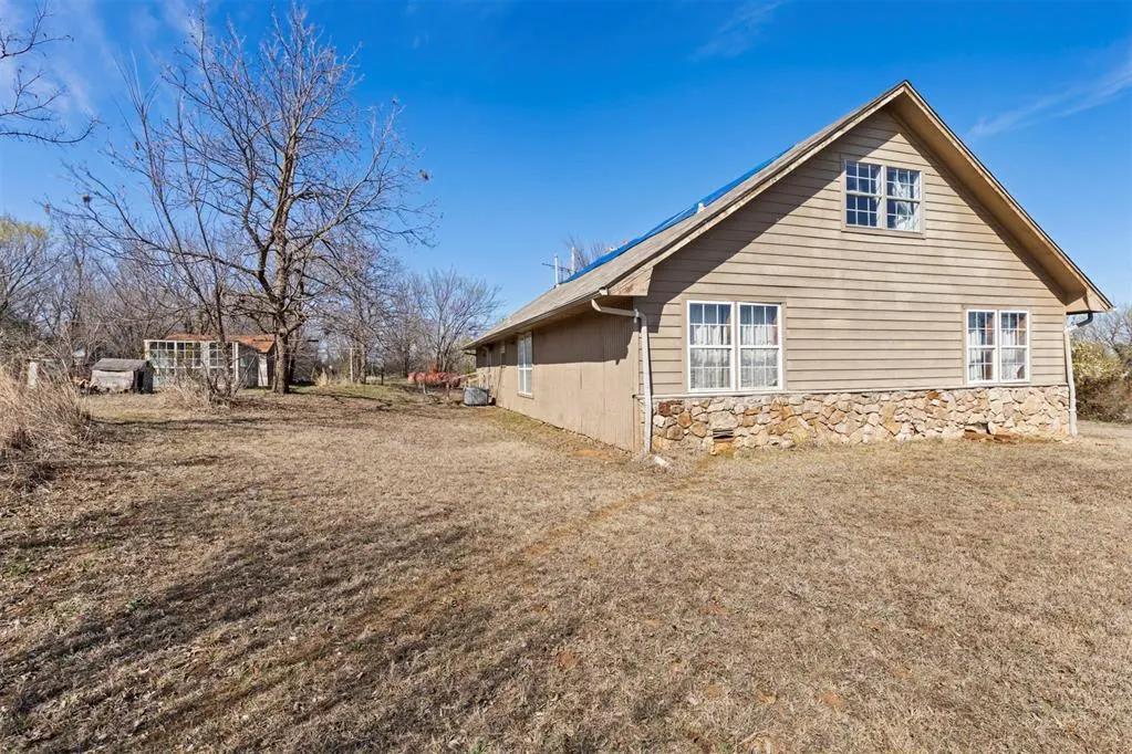 Photo 2 — 502 S Red Wagon Road, Stillwater, OK 74074