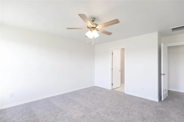 Photo 6 — 12308 SW 32nd Street, Yukon, OK 73099