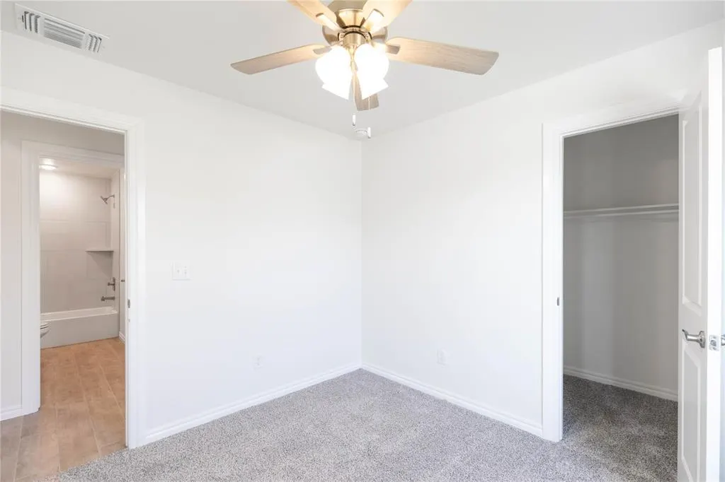 Photo 10 — 12308 SW 32nd Street, Yukon, OK 73099