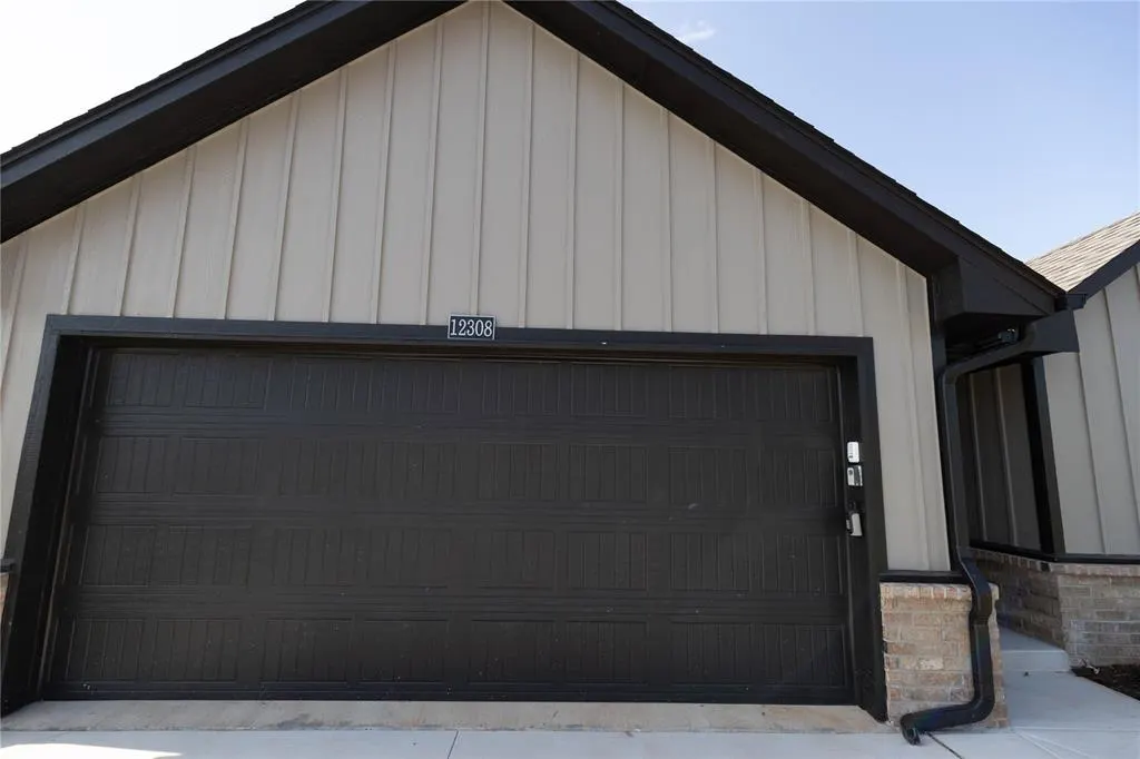Photo 20 — 12308 SW 32nd Street, Yukon, OK 73099