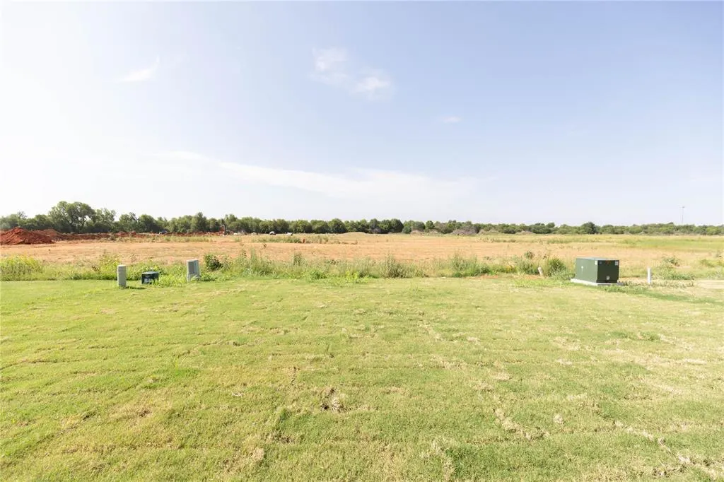 Photo 25 — 12308 SW 32nd Street, Yukon, OK 73099