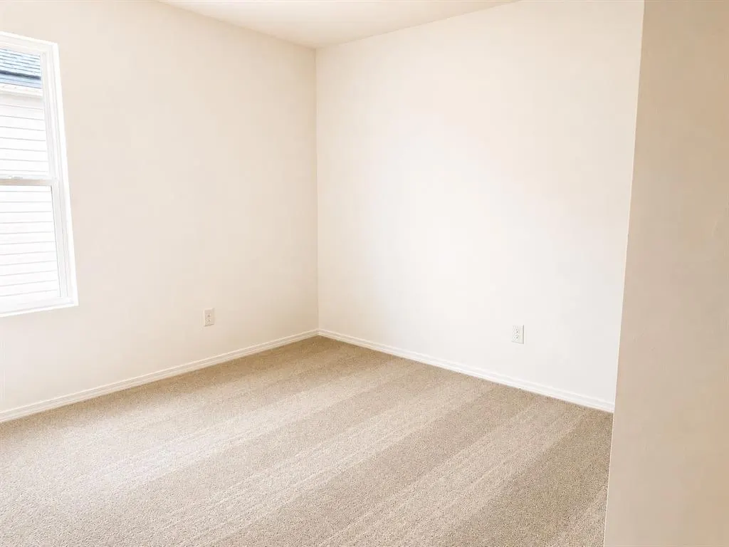 Photo 6 — 920168 Green Street, Wellston, OK 74881