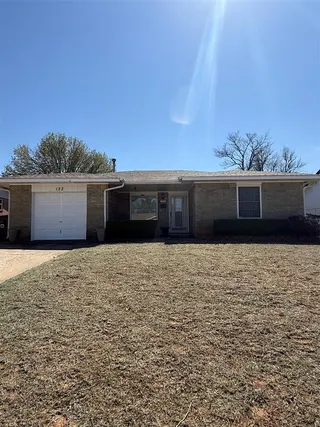 Sold home at 122 Robin Lane