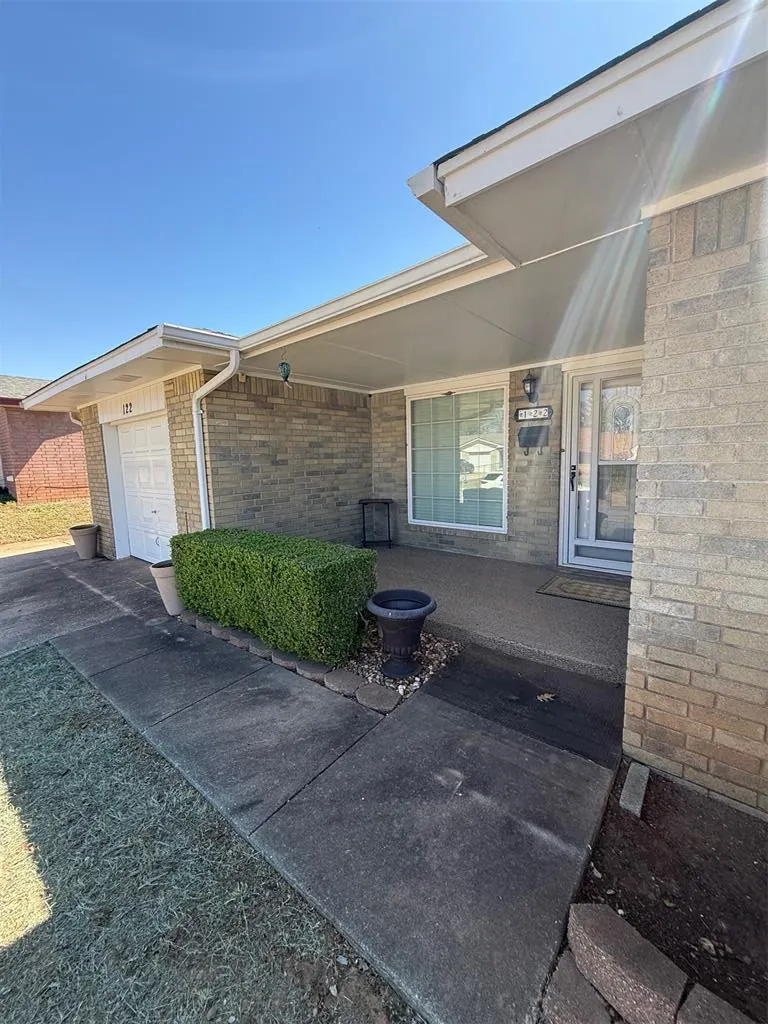 Photo 4 — 122 Robin Lane, Tecumseh, OK 74873
