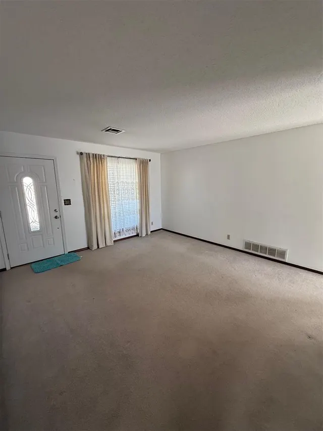 Photo 8 — 122 Robin Lane, Tecumseh, OK 74873