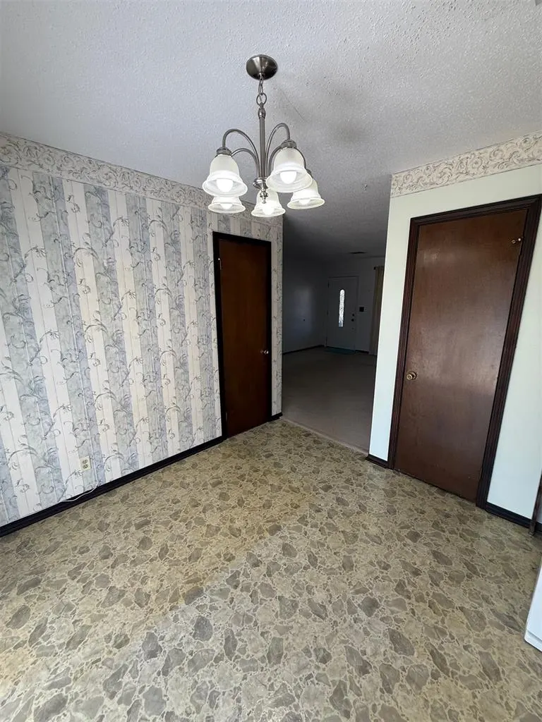 Photo 12 — 122 Robin Lane, Tecumseh, OK 74873