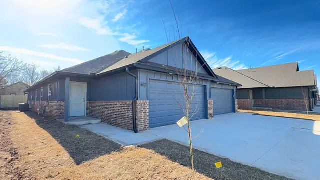 Photo 3 — 1104 NW 113TH Street, Oklahoma City, OK 73114