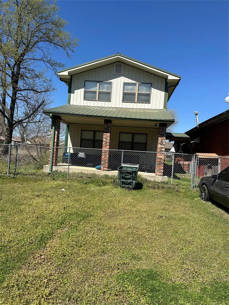 Photo 3 — 623 E Main Street, Holdenville, OK 74848