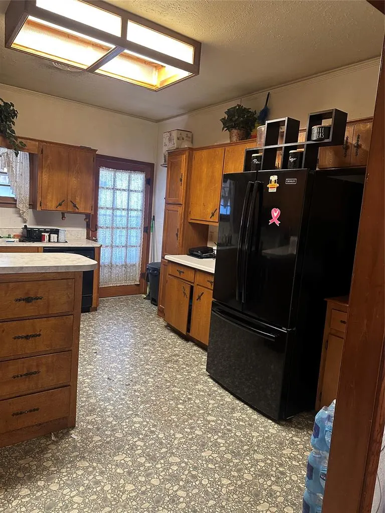 Photo 12 — 623 E Main Street, Holdenville, OK 74848