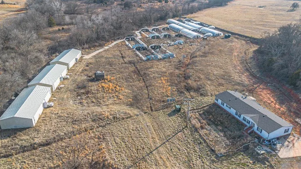 Photo 4 — 19744 E Etowah Road, Noble, OK 73068