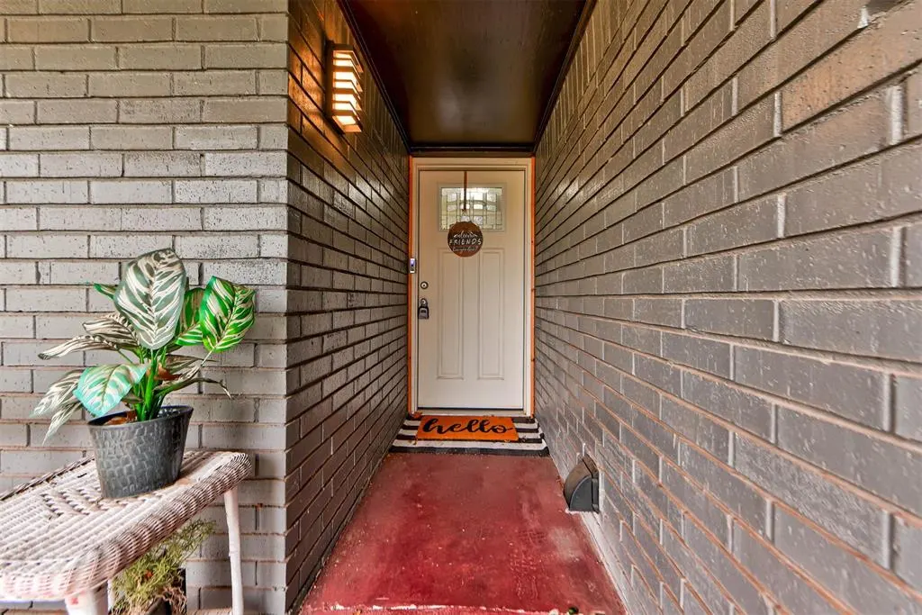 Photo 4 — 1004 S Neptune Road, Edmond, OK 73003