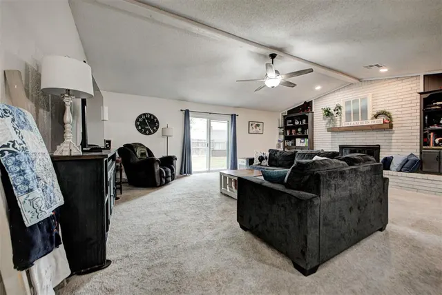 Photo 6 — 1004 S Neptune Road, Edmond, OK 73003