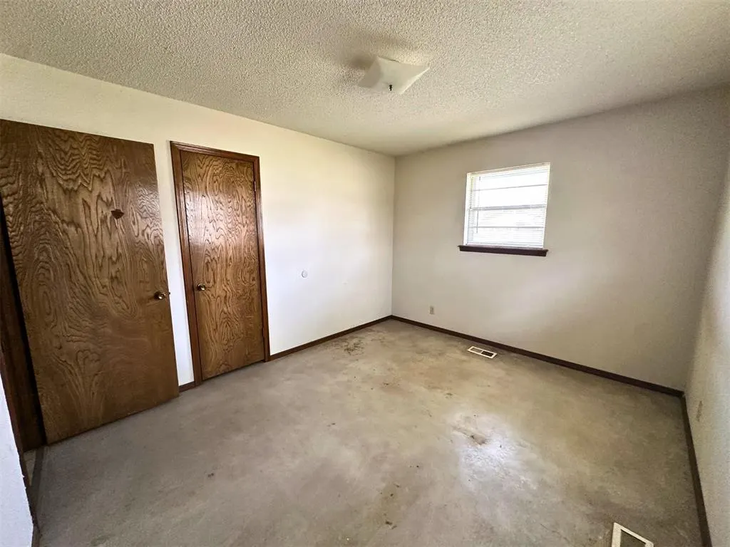 Photo 33 — 1921 W A Avenue, Elk City, OK 73644