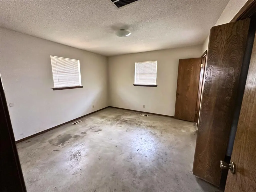 Photo 36 — 1921 W A Avenue, Elk City, OK 73644