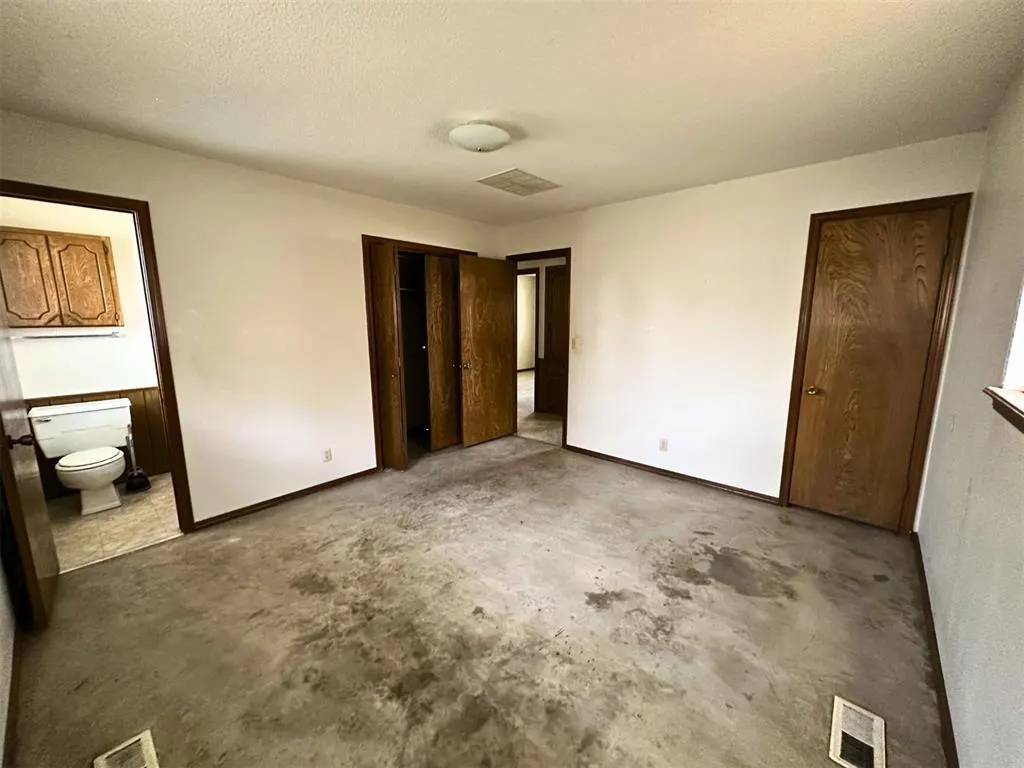 Photo 39 — 1921 W A Avenue, Elk City, OK 73644