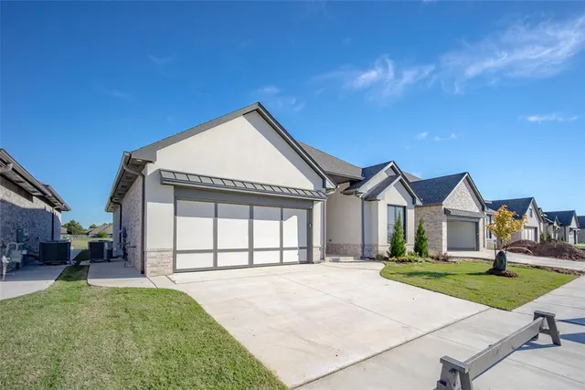 Photo 3 — 3021 SW 133rd Terrace, Oklahoma City, OK 73170