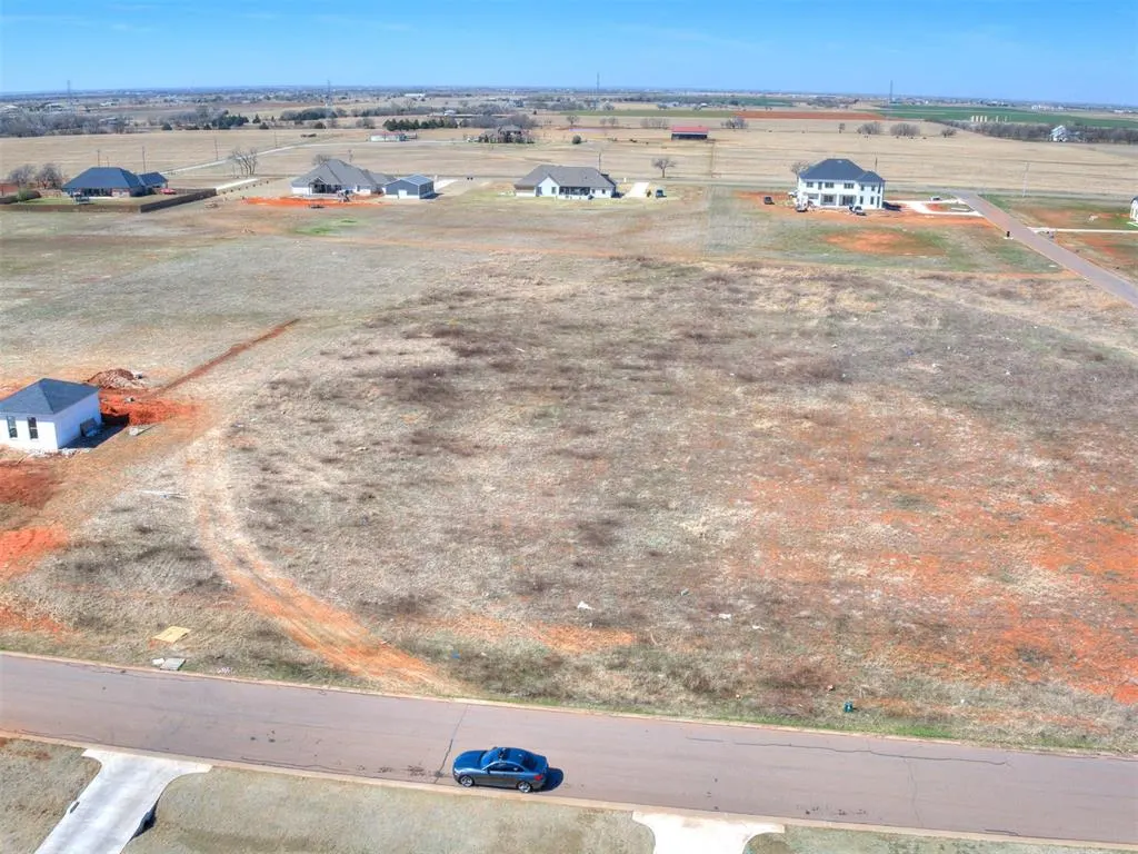 Photo 2 — 22823 Tuscan Estates Drive, Edmond, OK 73025