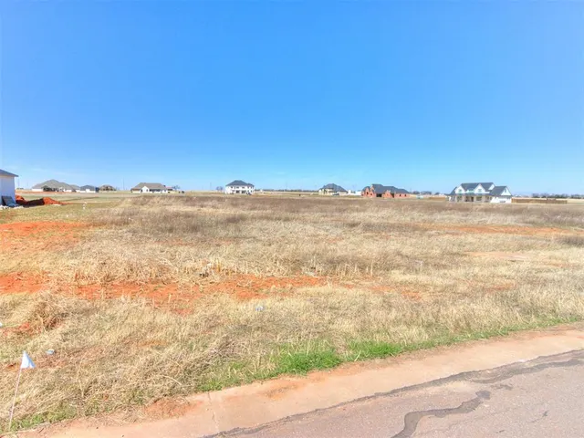 Photo 4 — 22823 Tuscan Estates Drive, Edmond, OK 73025
