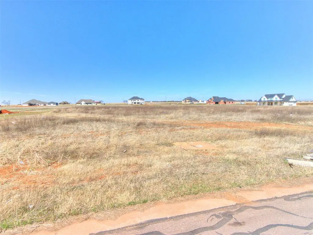 Photo 5 — 22823 Tuscan Estates Drive, Edmond, OK 73025