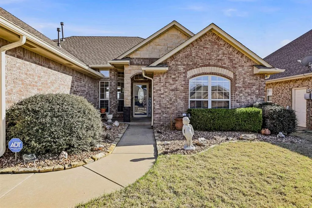 Photo 3 — 9032 NW 79th Terrace, Yukon, OK 73099