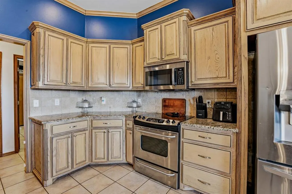 Photo 11 — 9032 NW 79th Terrace, Yukon, OK 73099