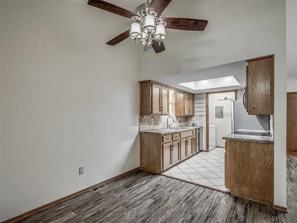 Photo 15 — 2925 Village Circle, Edmond, OK 73013