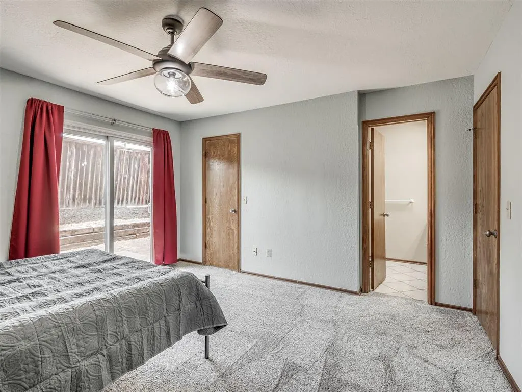 Photo 18 — 2925 Village Circle, Edmond, OK 73013