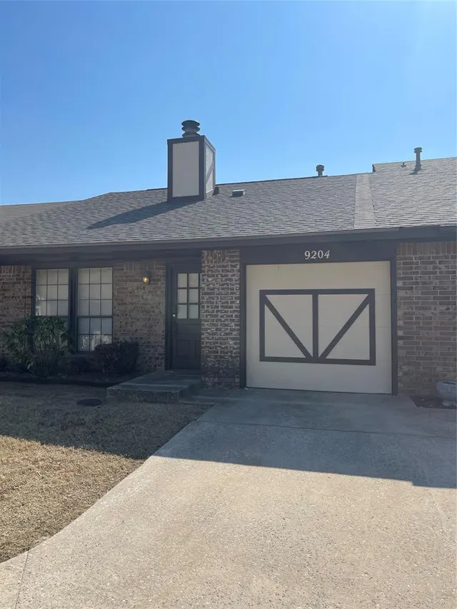 Front exterior — 9204 Stonegate, Midwest City, OK 73130