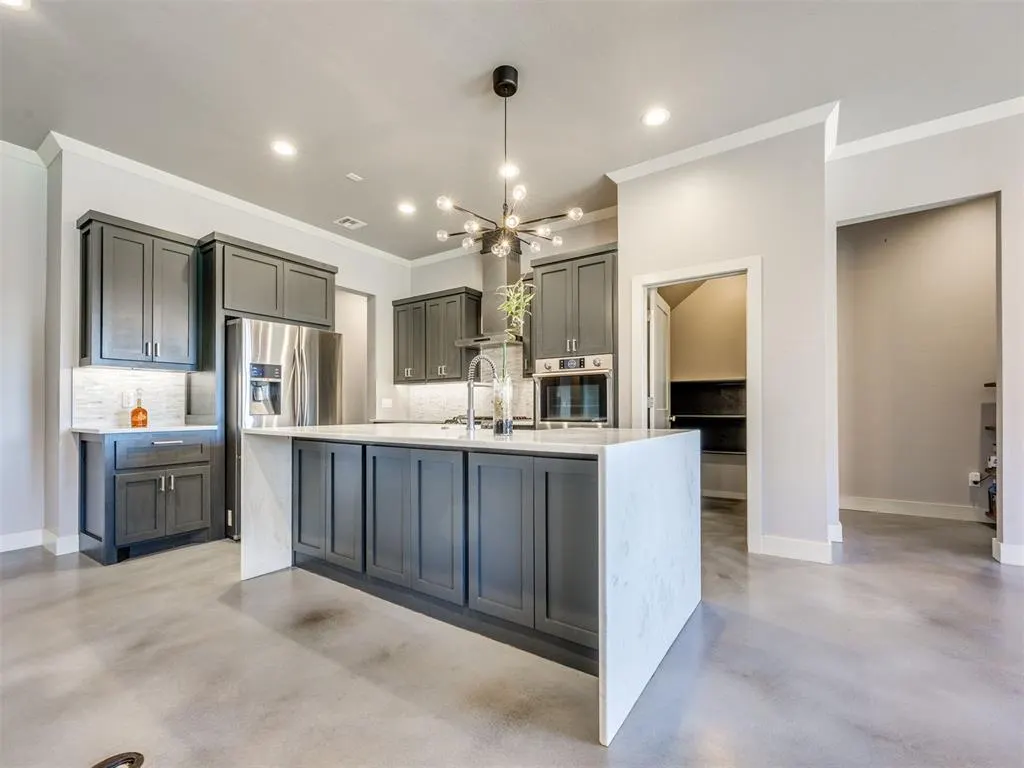 Photo 5 — 604 Maple Hill Road, Norman, OK 73069