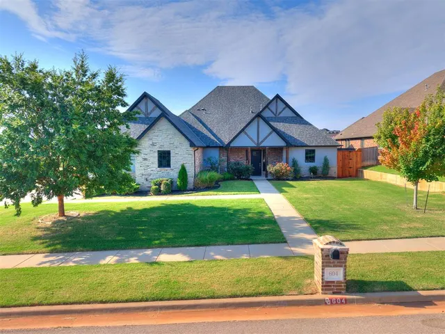 Photo 2 — 604 Maple Hill Road, Norman, OK 73069