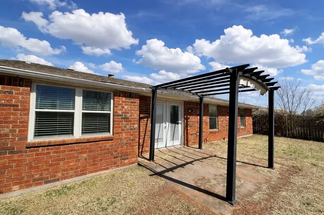 Photo 3 — 1016 SW 99th Place, Oklahoma City, OK 73139