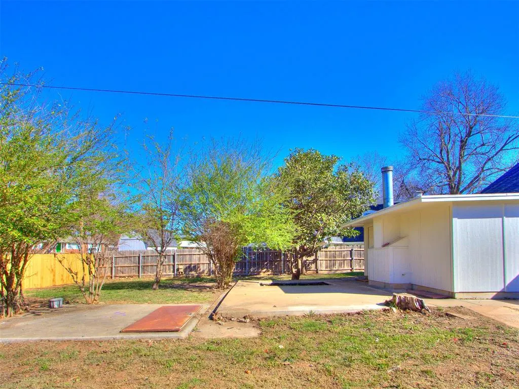 Photo 4 — 624 Reed Avenue, Norman, OK 73071