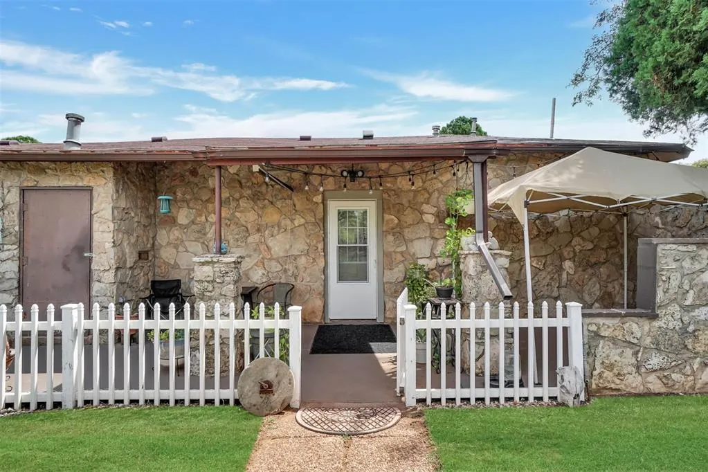 Photo 35 — 20449 E County Road 159 Road, Altus, OK 73521