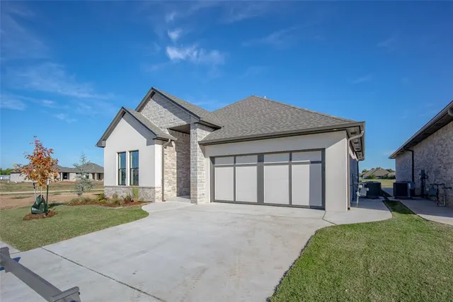 Photo 3 — 3025 SW 133rd Terrace, Oklahoma City, OK 73170