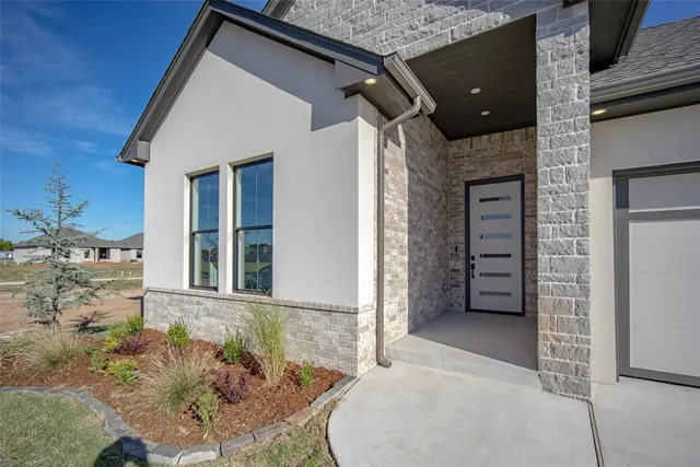 Photo 4 — 3025 SW 133rd Terrace, Oklahoma City, OK 73170