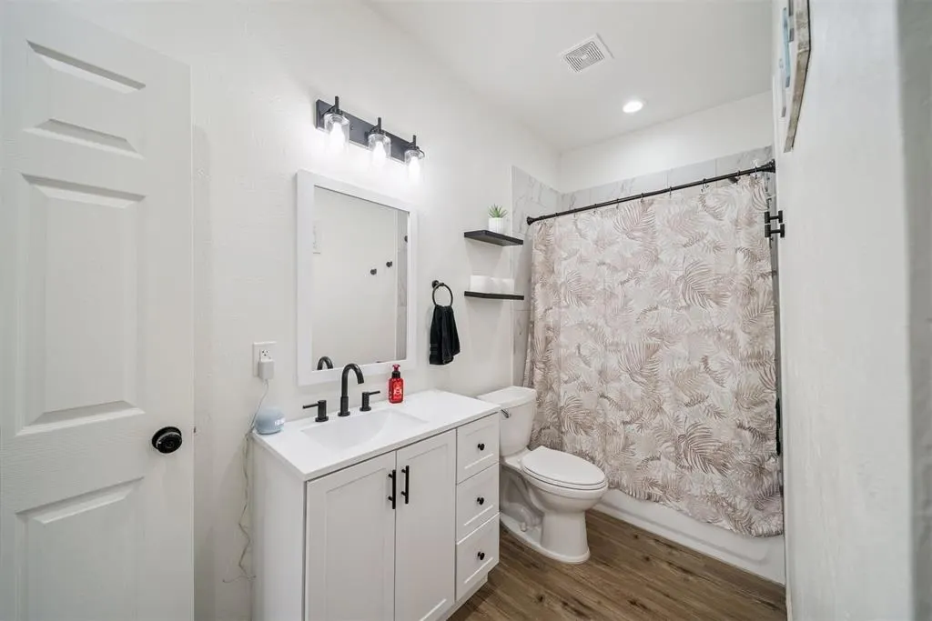 Photo 11 — 209 Ash Street, Wellston, OK 74881